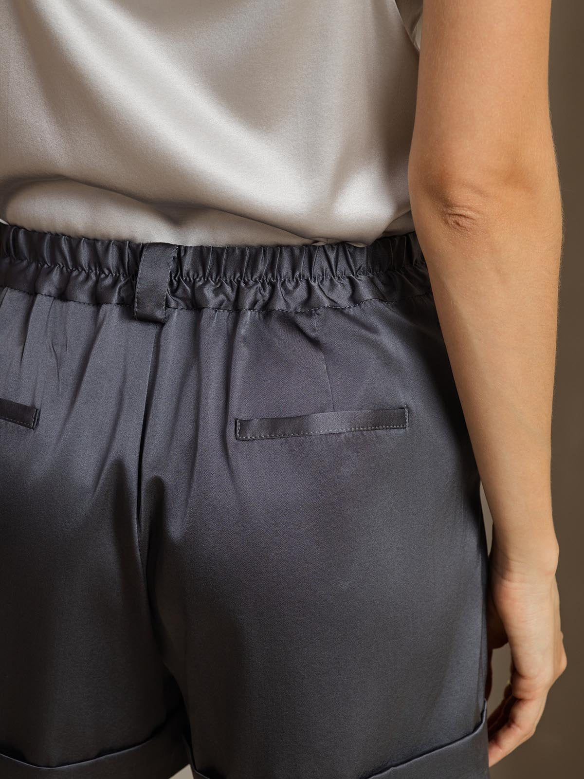 [Dark Gray] SilkSilky-AU 19Momme Silk Womens Shorts 005