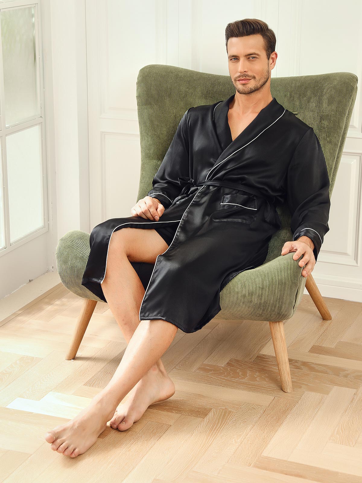 SilkSilky AU Pure Silk Long Sleeve Lapel Men's Dressing Gown Black 001