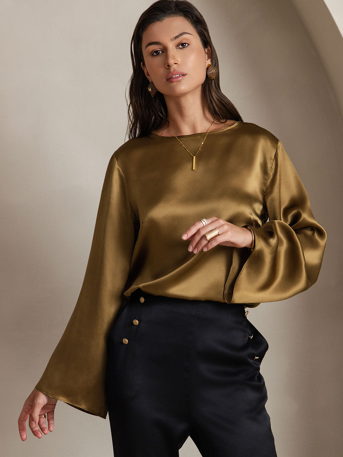 [Brown] SilkSilky-AU 19Momme Silk Long Sleeve Round Neck Blouse 001