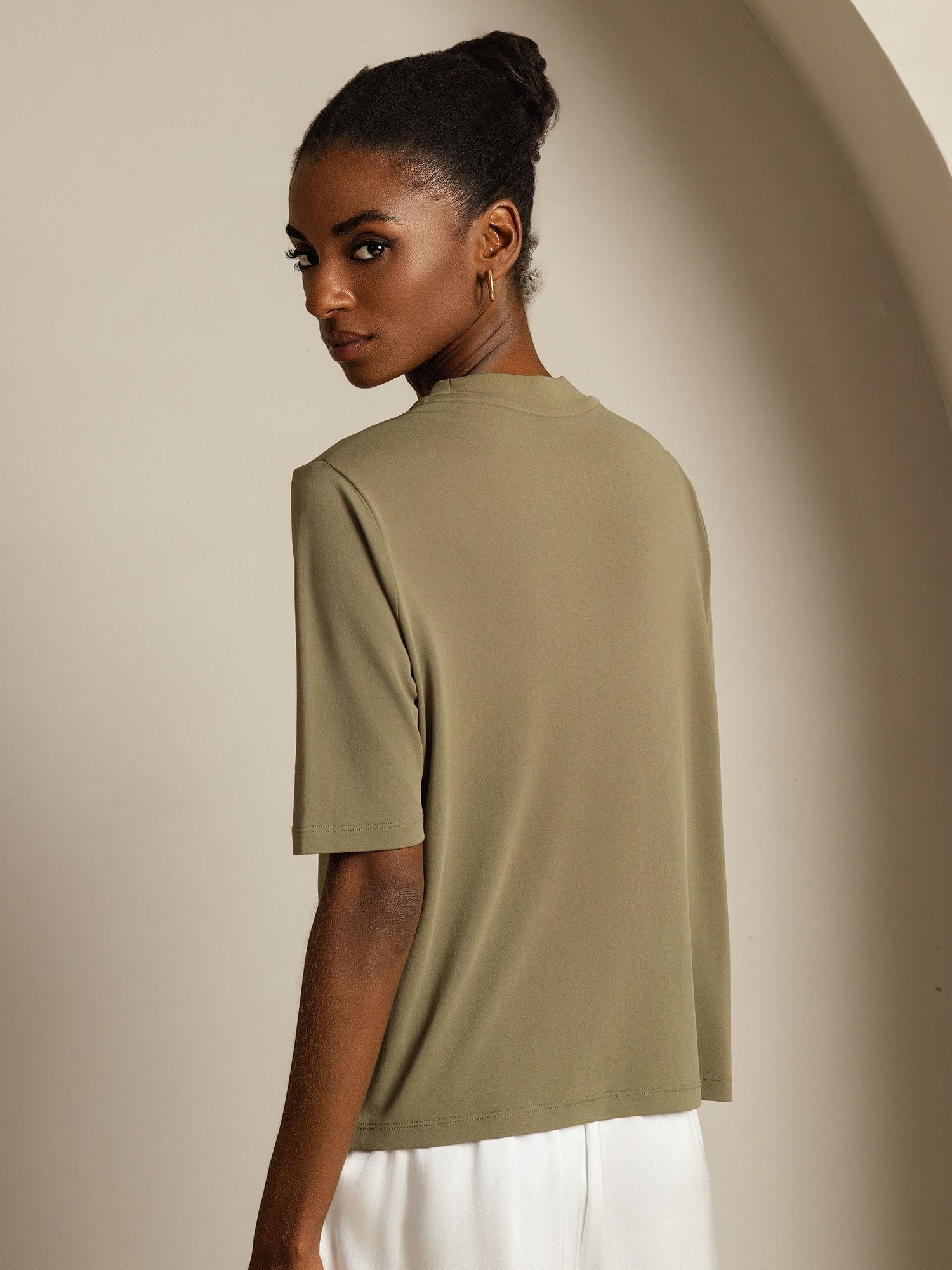 [Burnt Olive] SilkSilky-AU Pure Silk Round Neck Women's T-Shirt 002