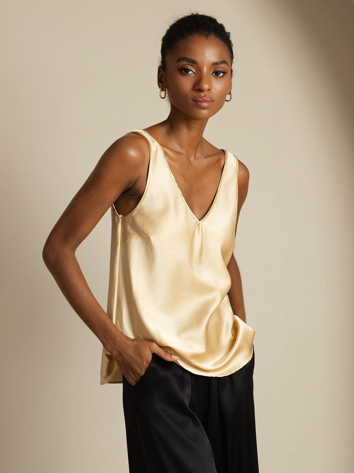 [Champagne] SilkSilky-AU 19Momme Silk V Neck Camisole 001