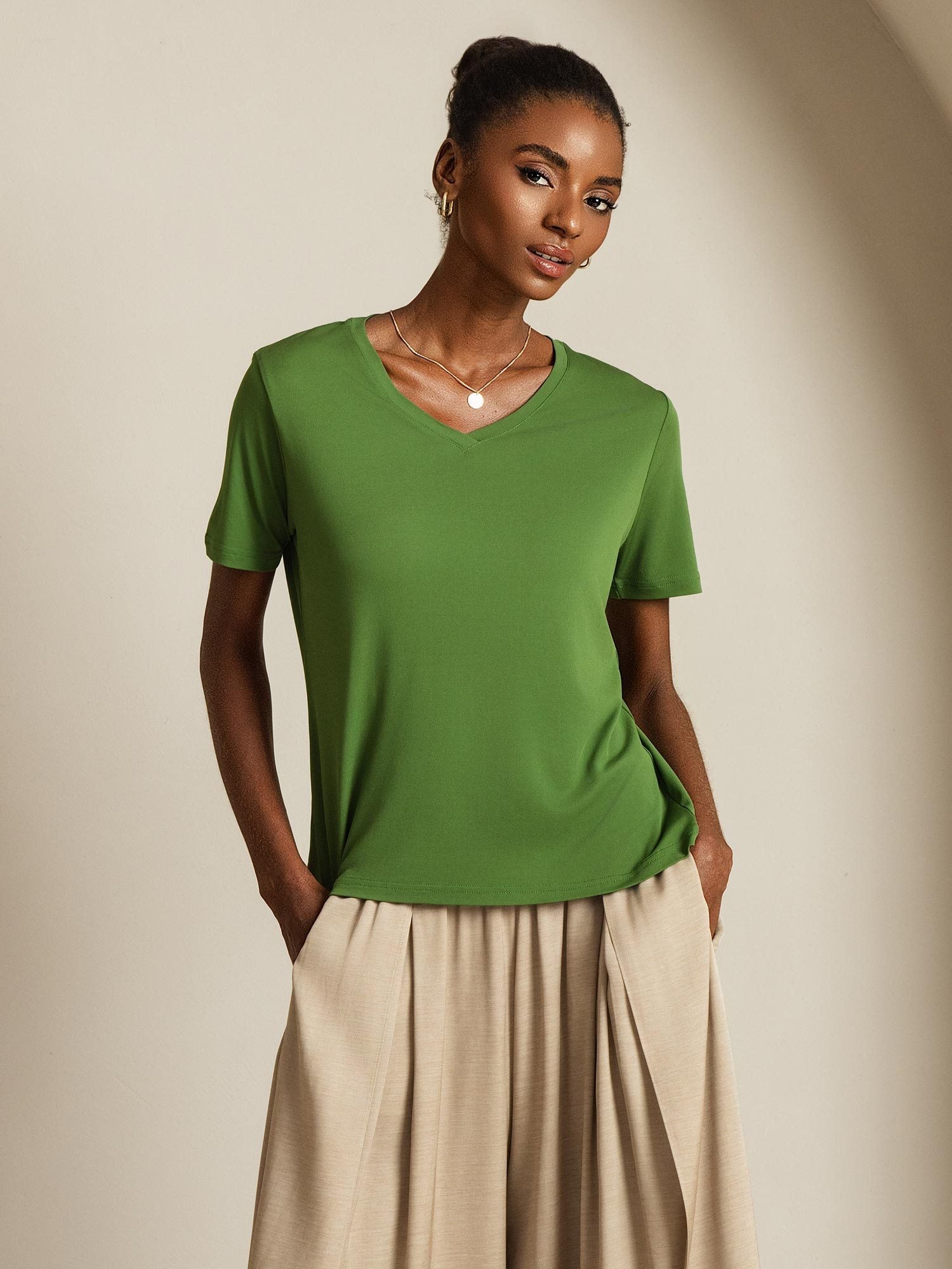 [Green] SilkSilky-AU Pure Silk V Neck Women's T-Shirt 001