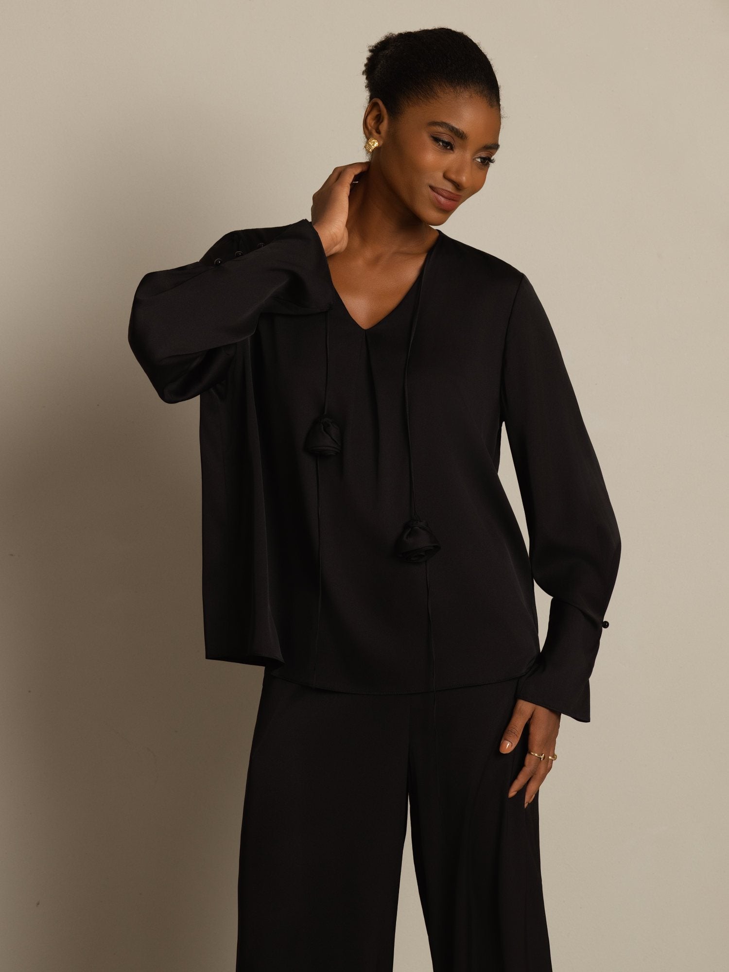 [Black] SilkSilky-AU 19Momme Stretch Silk Double Georgette Long Sleeve V Neck Blouse 004