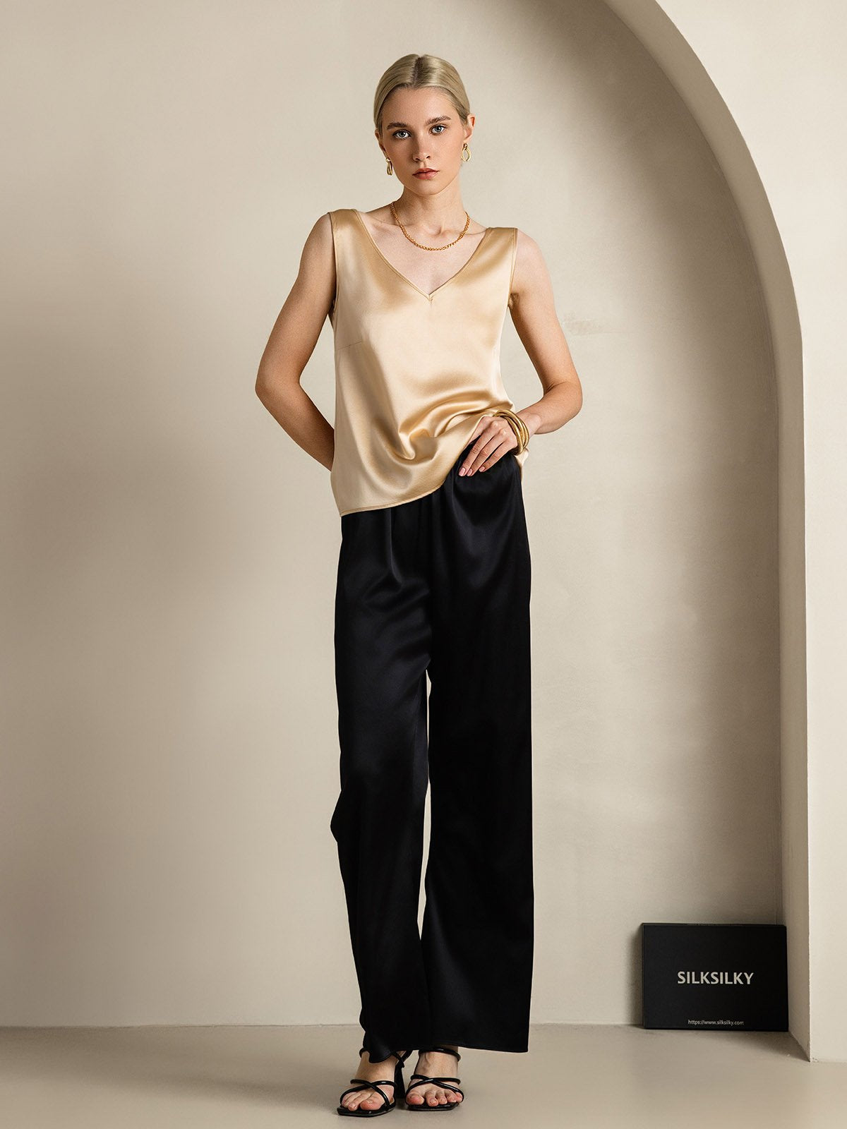 [Champagne] SilkSilky-AU 19Momme Silk V Neck Camisole 007