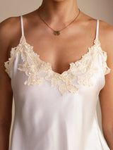 [White] SilkSilky-AU Sleeveless V Neck Camisole 004