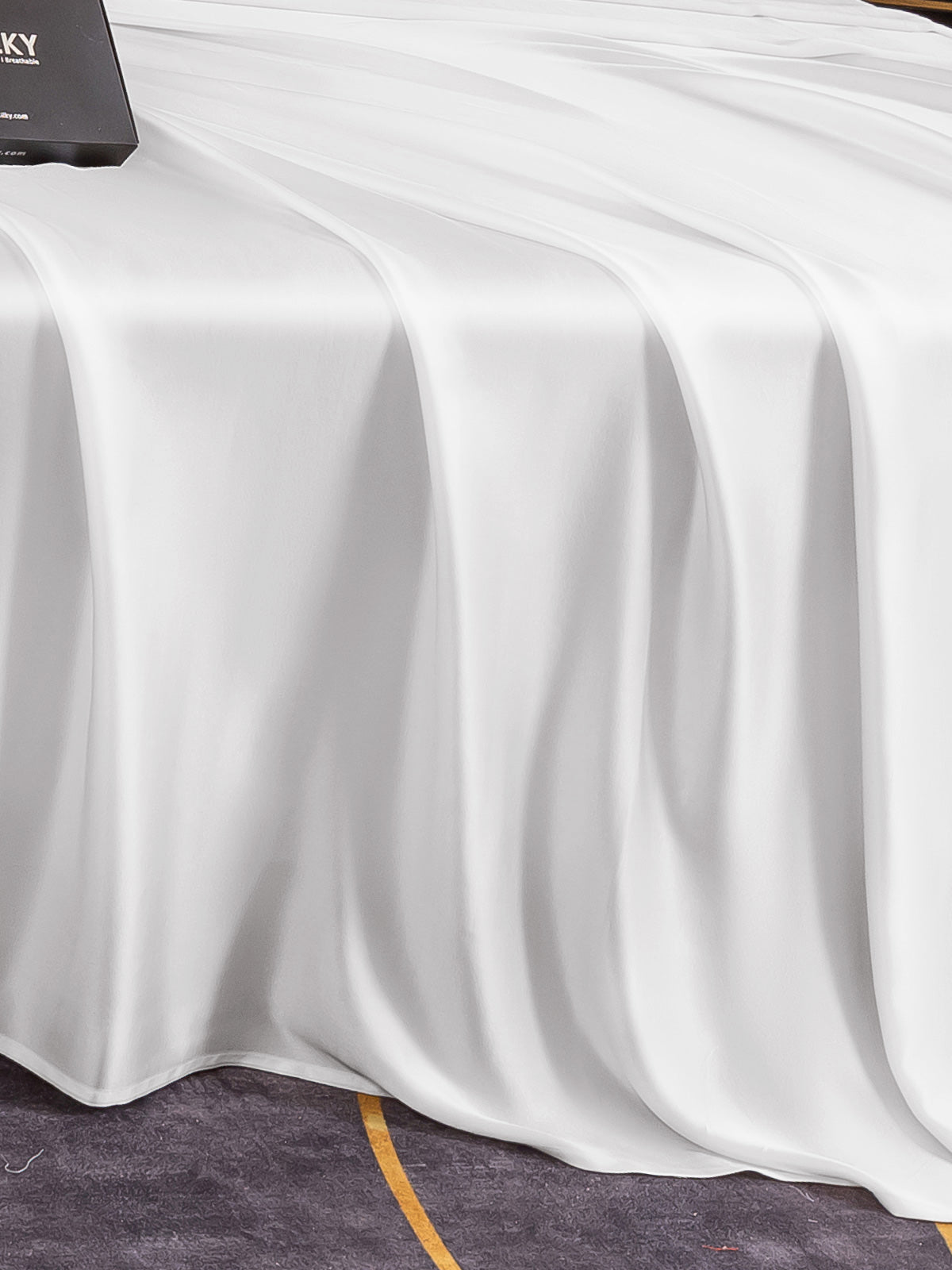 [White] SilkSilky-AU 22Momme Pure Silk Sheet 004