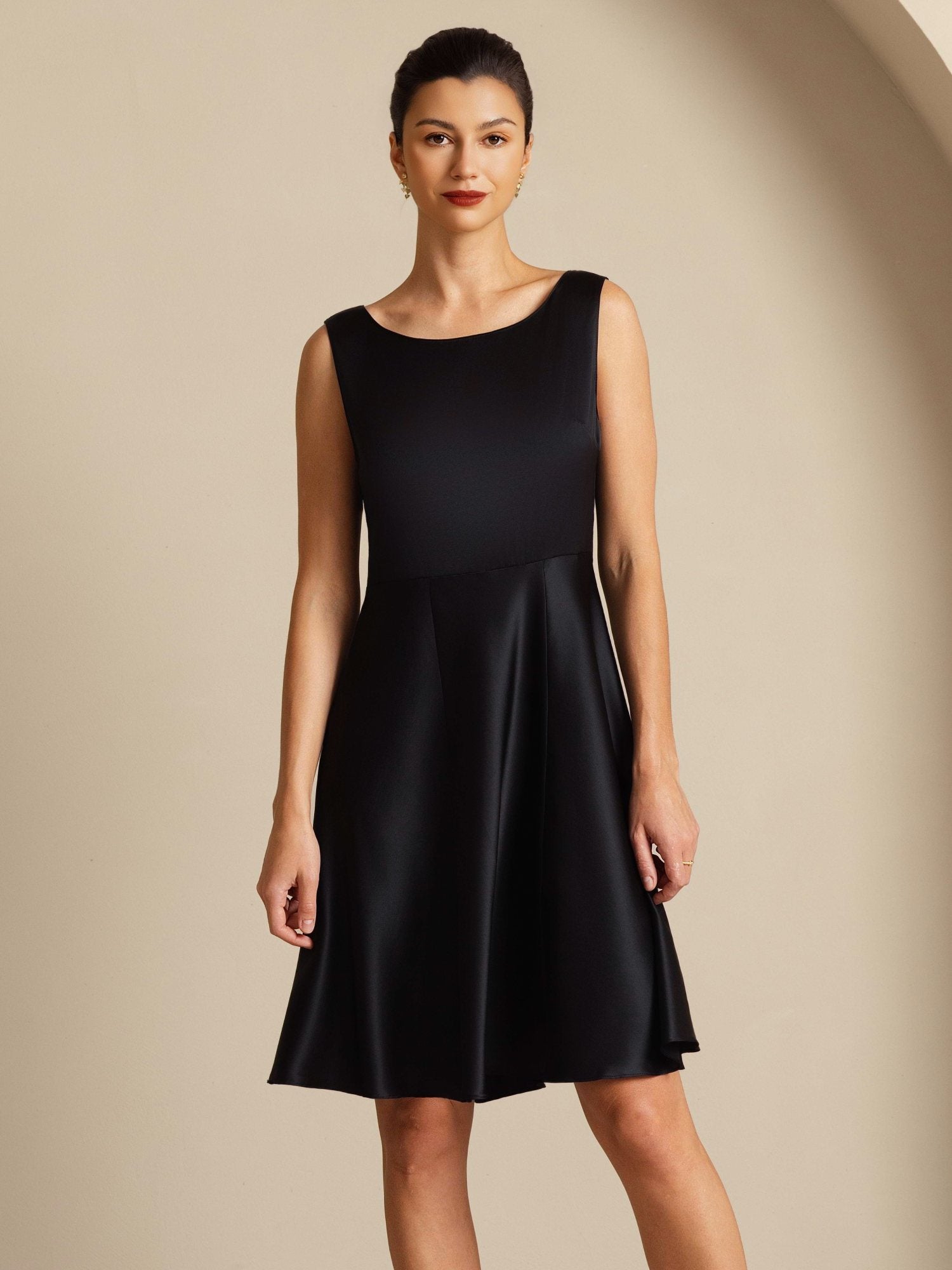 [Black] SilkSilky-AU 19Momme Silk Sleeveless Round Neck Dress 007