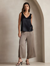 [Black] SilkSilky-AU Sleeveless V Neck Camisole 001