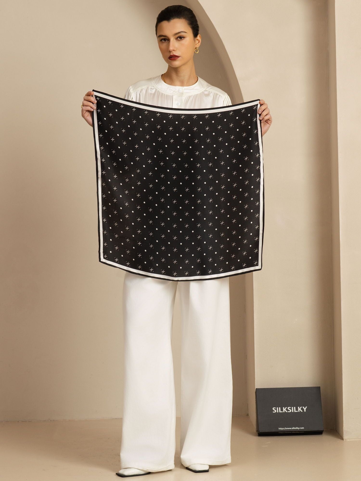 [P105] SilkSilky-AU Pure Silk Scarf 005