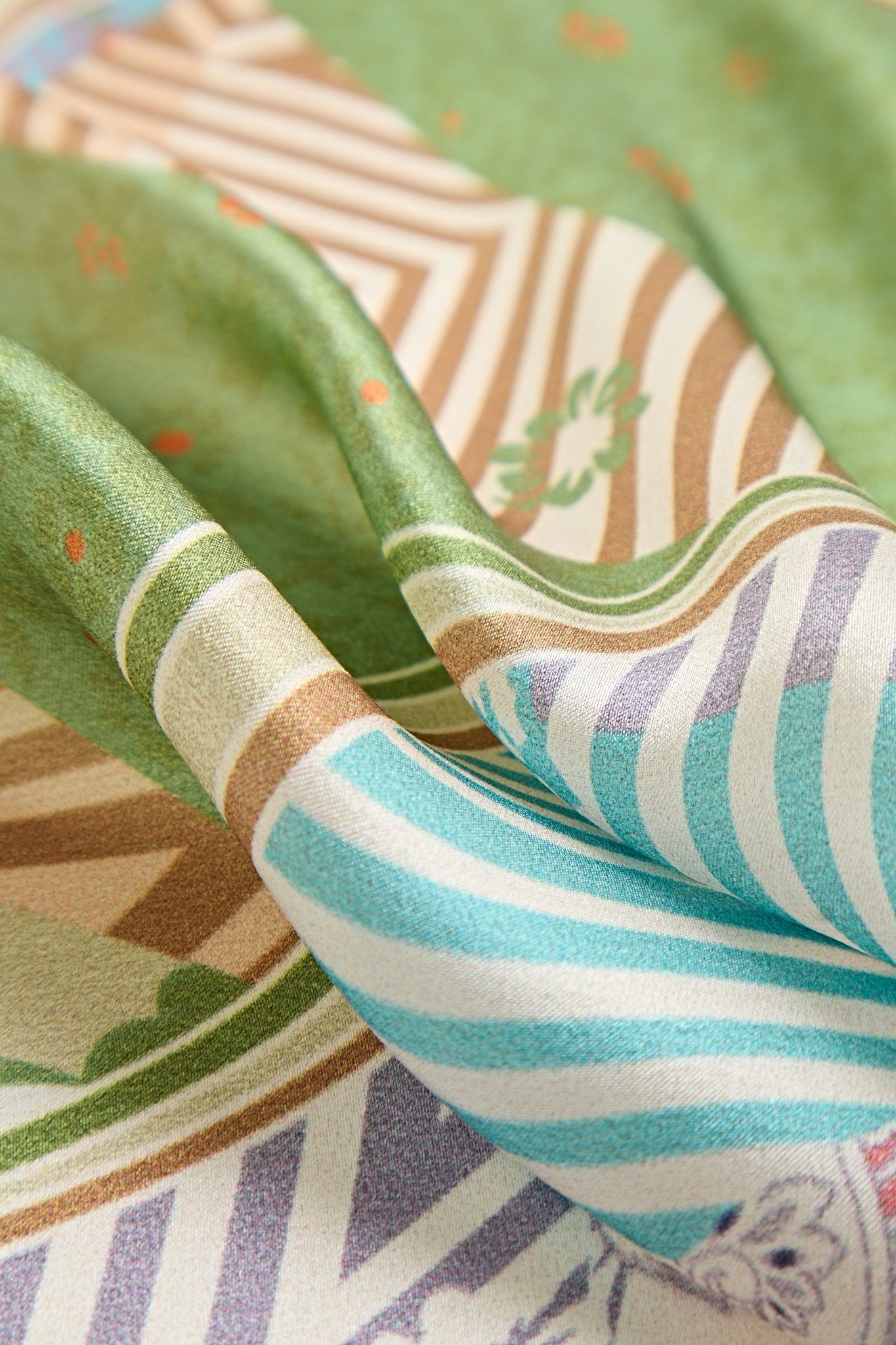 [P100] SilkSilky-AU Pure Silk Scarf 006,