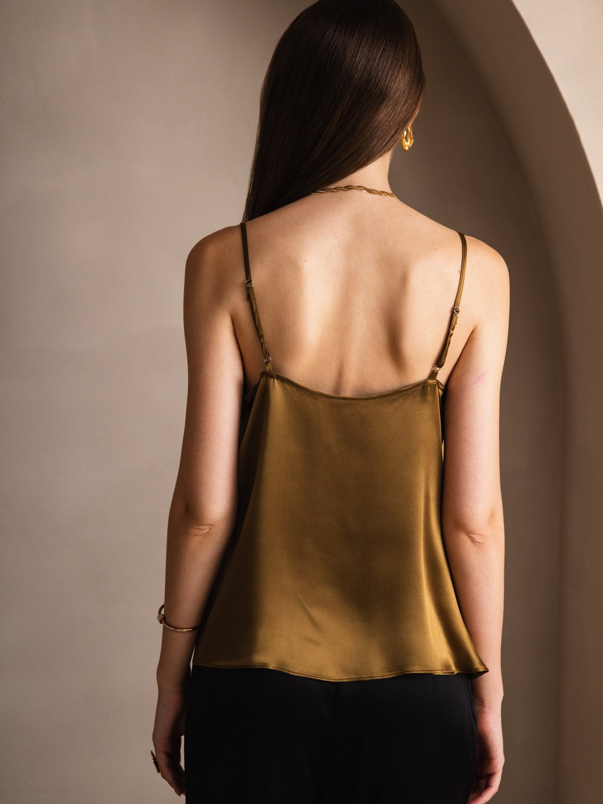 [Brown] SilkSilky-AU 19Momme Silk Spaghetti Strap Cowl Neck Camisole 002