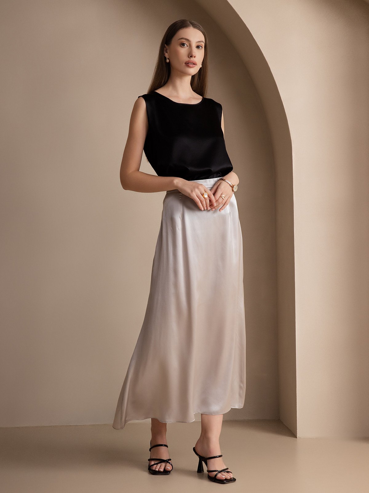 [Black] SilkSilky-AU 19Momme Silk Round Neck Camisole 007
