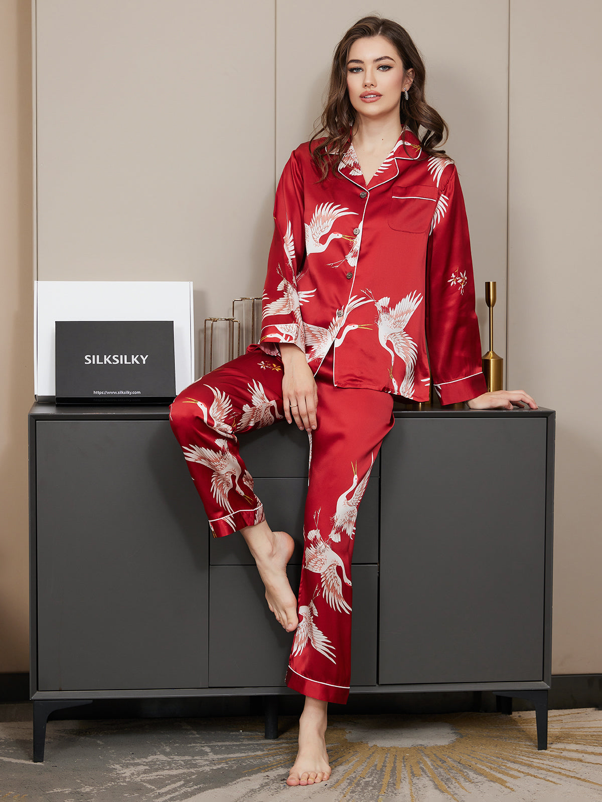 SilkSilky AU 19Momme Pure Silk Long Sleeve Lapel Women's Pyjamas DarkRed 001