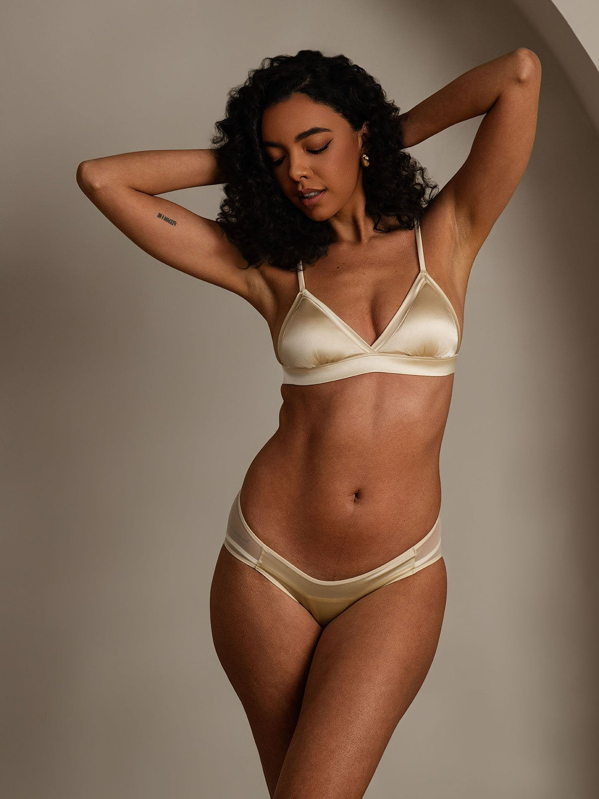 SilkSilky-AU Pure Silk Bra&Panty Set Champagne 006