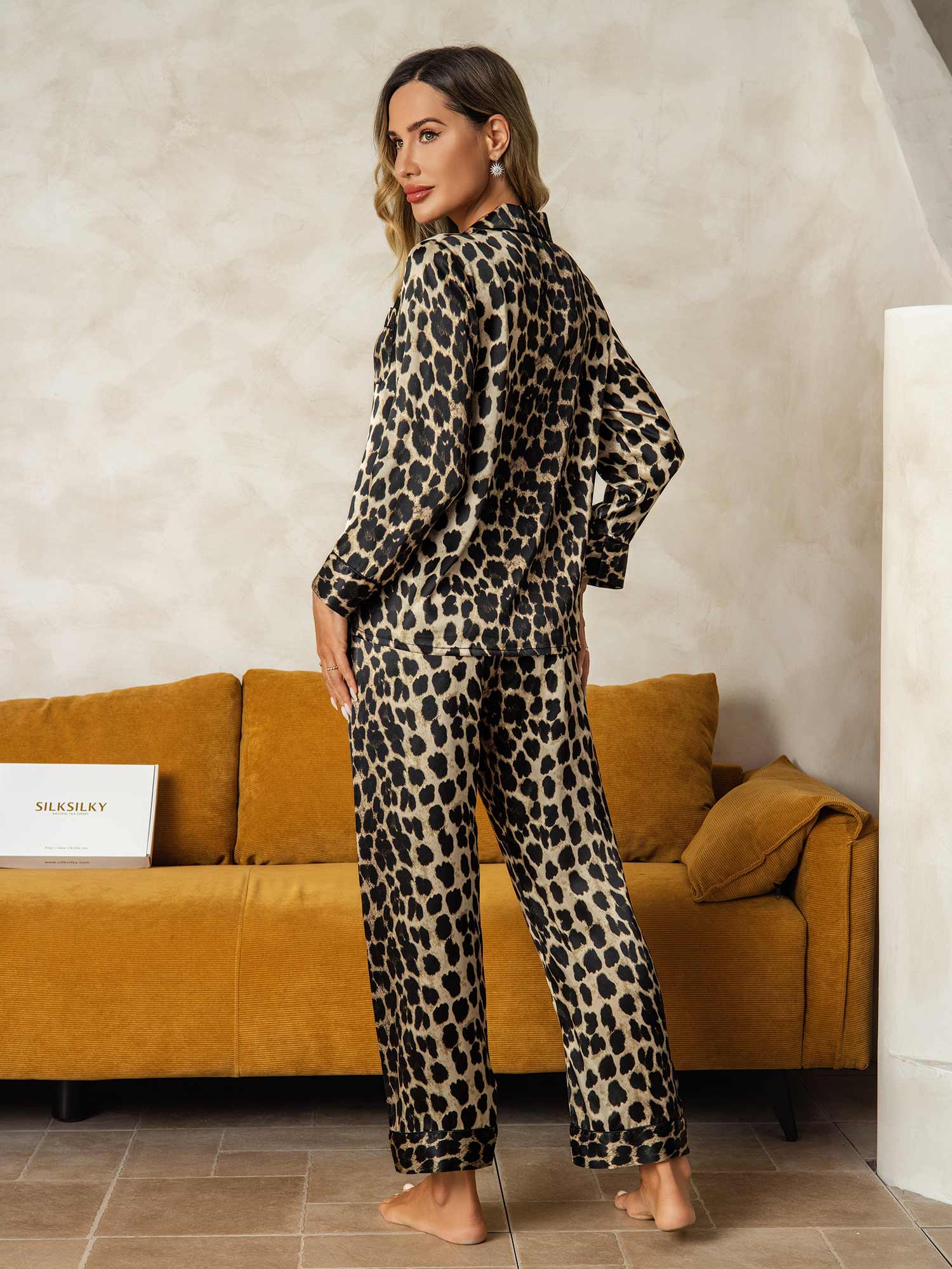[Leopard] SilkSilky-AU Long Sleeve Notch Collar Women's Pyjamas 002