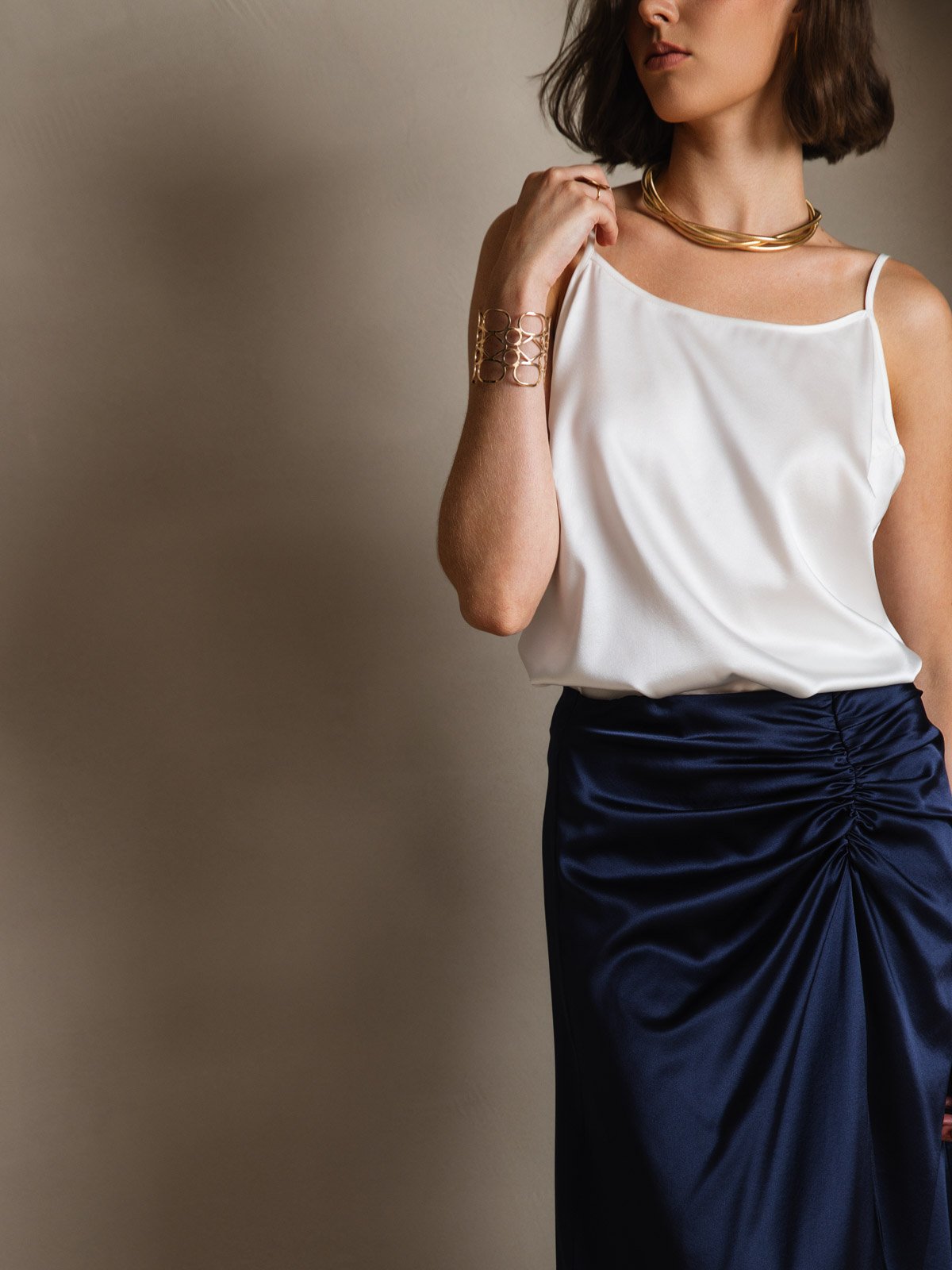 [White] SilkSilky-AU 19Momme Silk Spaghetti Strap Round Neck Camisole 008