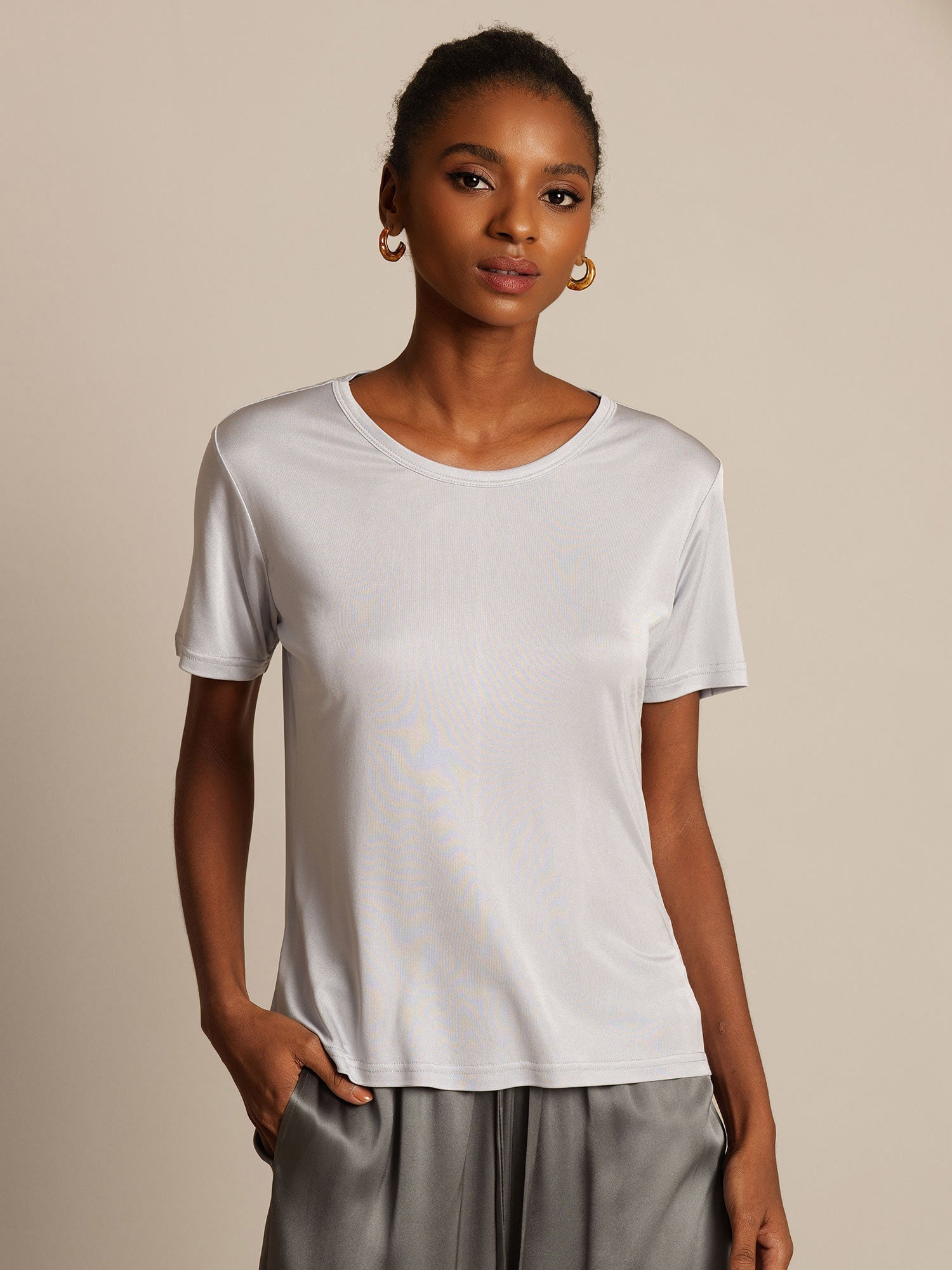 [Silver] SilkSilky-AU Silk Knitted Round Neck Women's T-Shirt 005