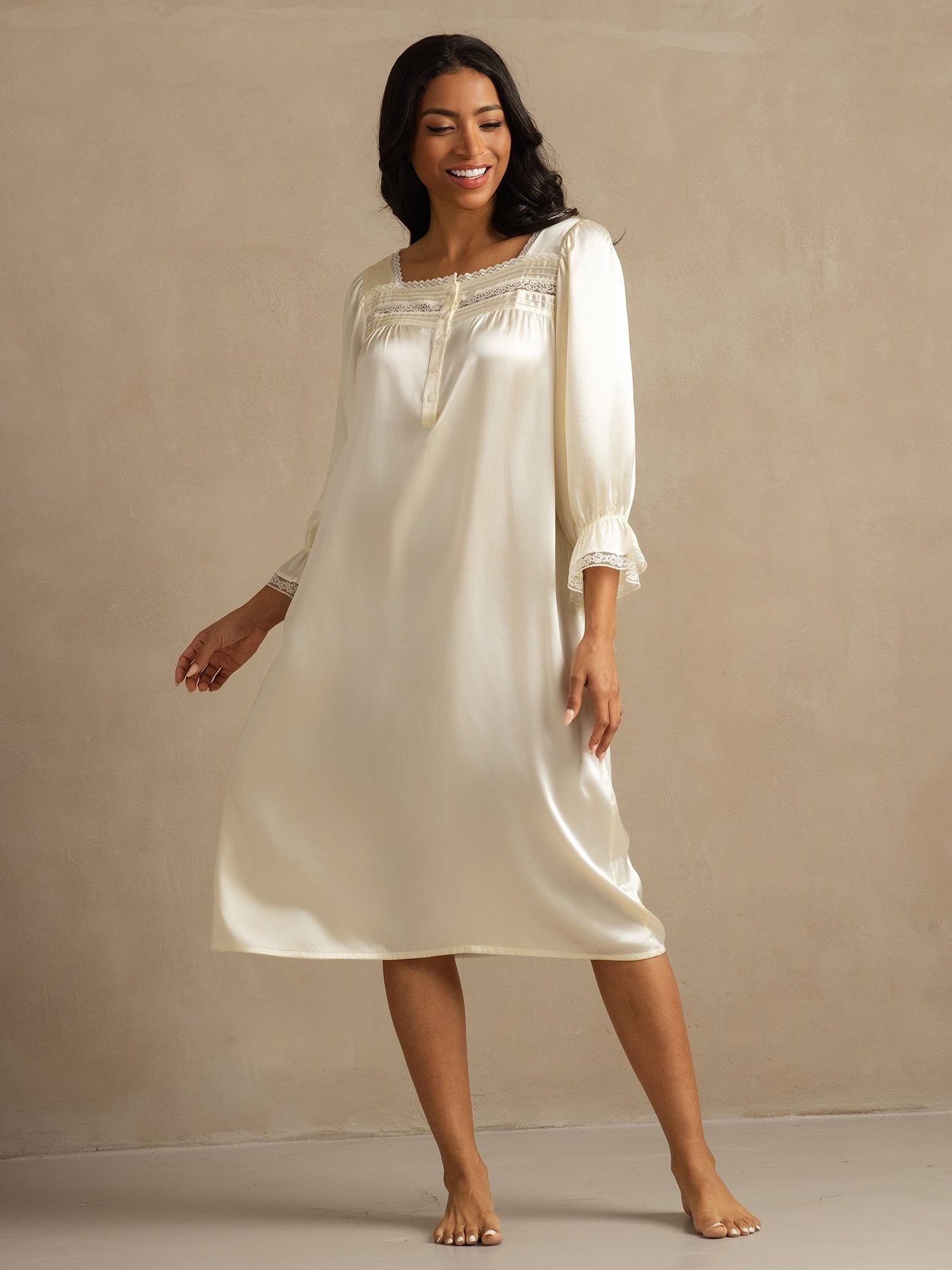 [White] SilkSilky-AU Pure Silk Square Neck Nightgown 007