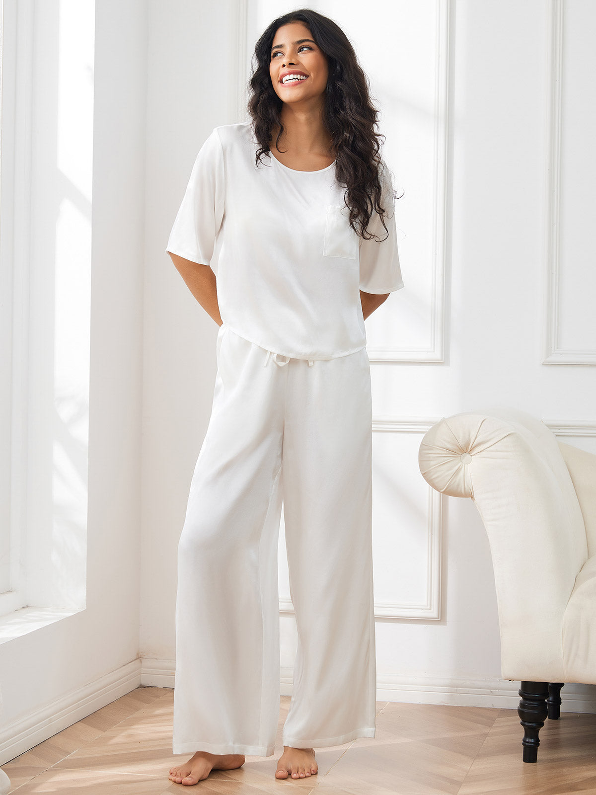 SilkSilky AU Pure Silk Half Sleeve Round Neck Women's Pyjamas White 005