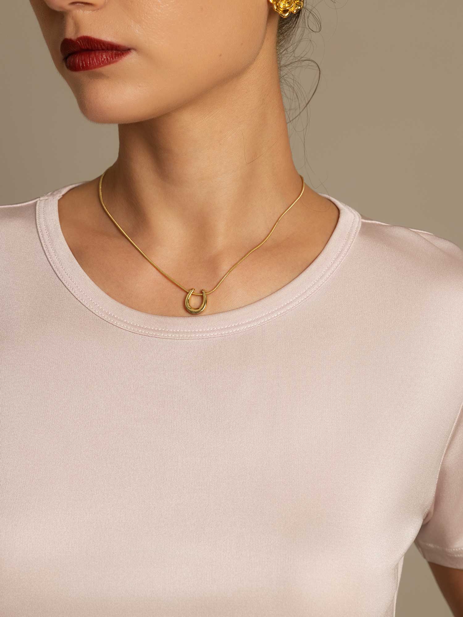 [Light Pink] SilkSilky-AU Silk Knitted Round Neck Women's T-Shirt 004