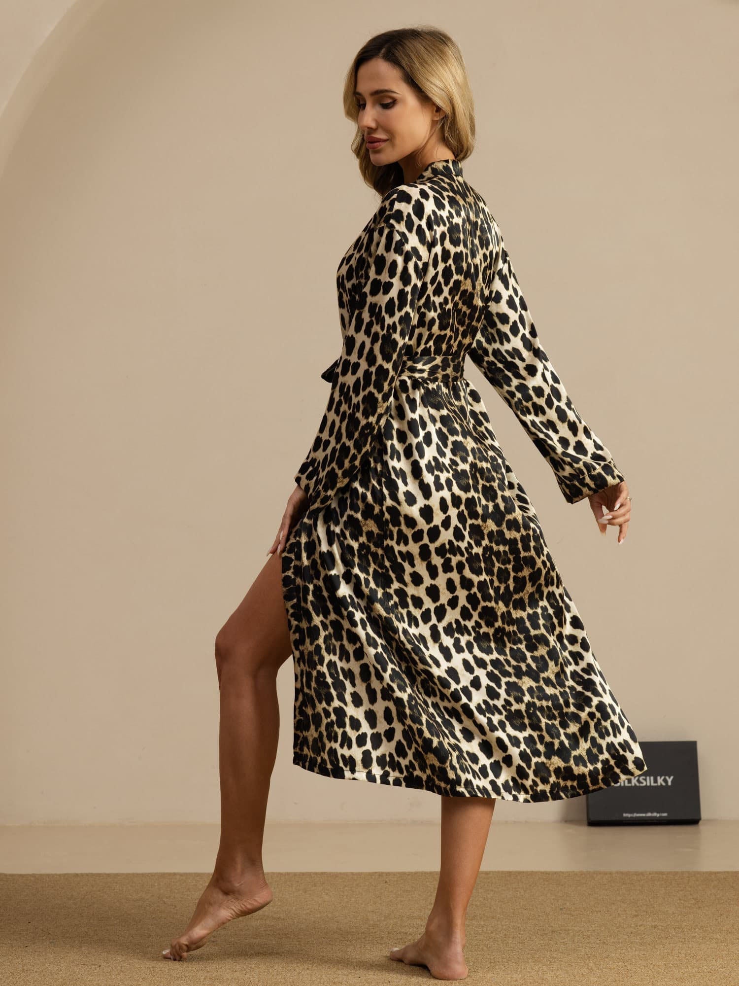 [Leopard] SilkSilky-AU Long Sleeve Women's Dressing Gown 002