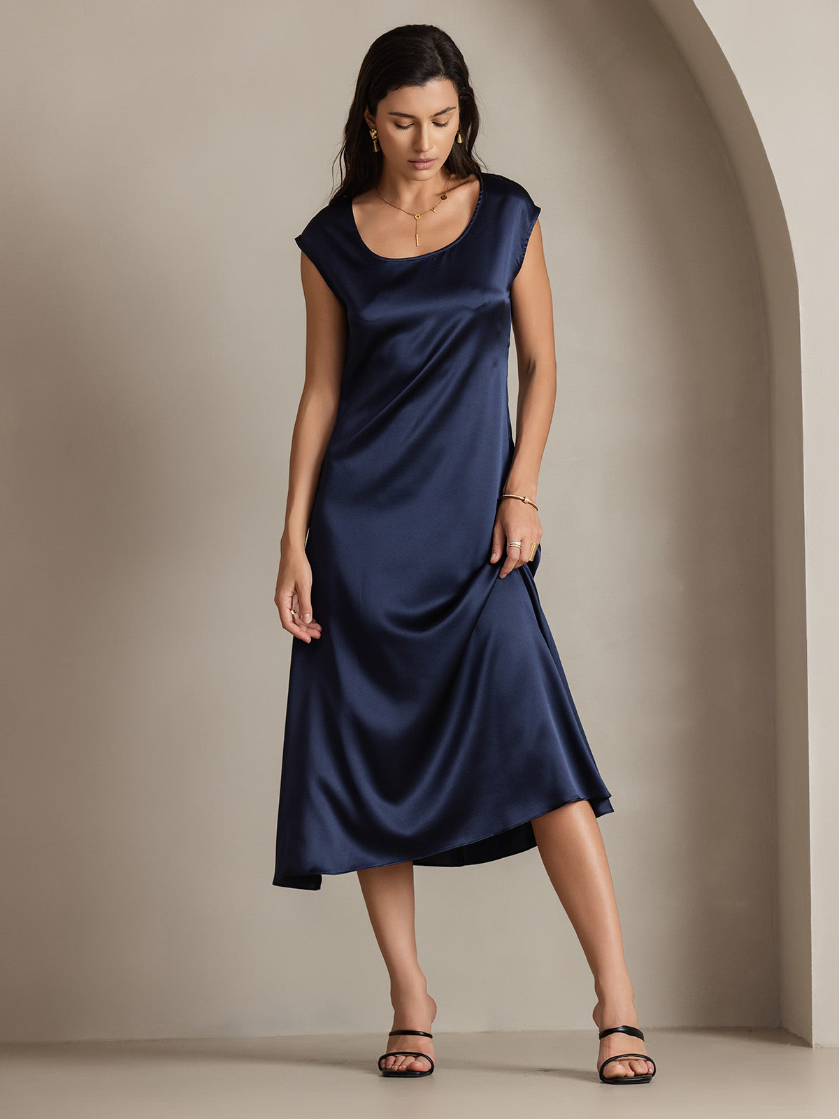 SilkSilky-AU 19Momme Silk Sleeveless Round Neck Dress DarkBlue 004