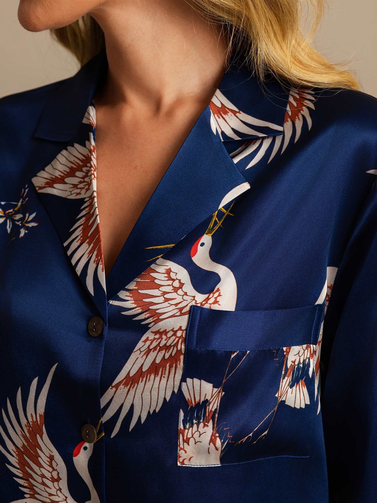 [DarkBlue] SilkSilky-AU 19Momme Pure Silk Split Nightshirt 004