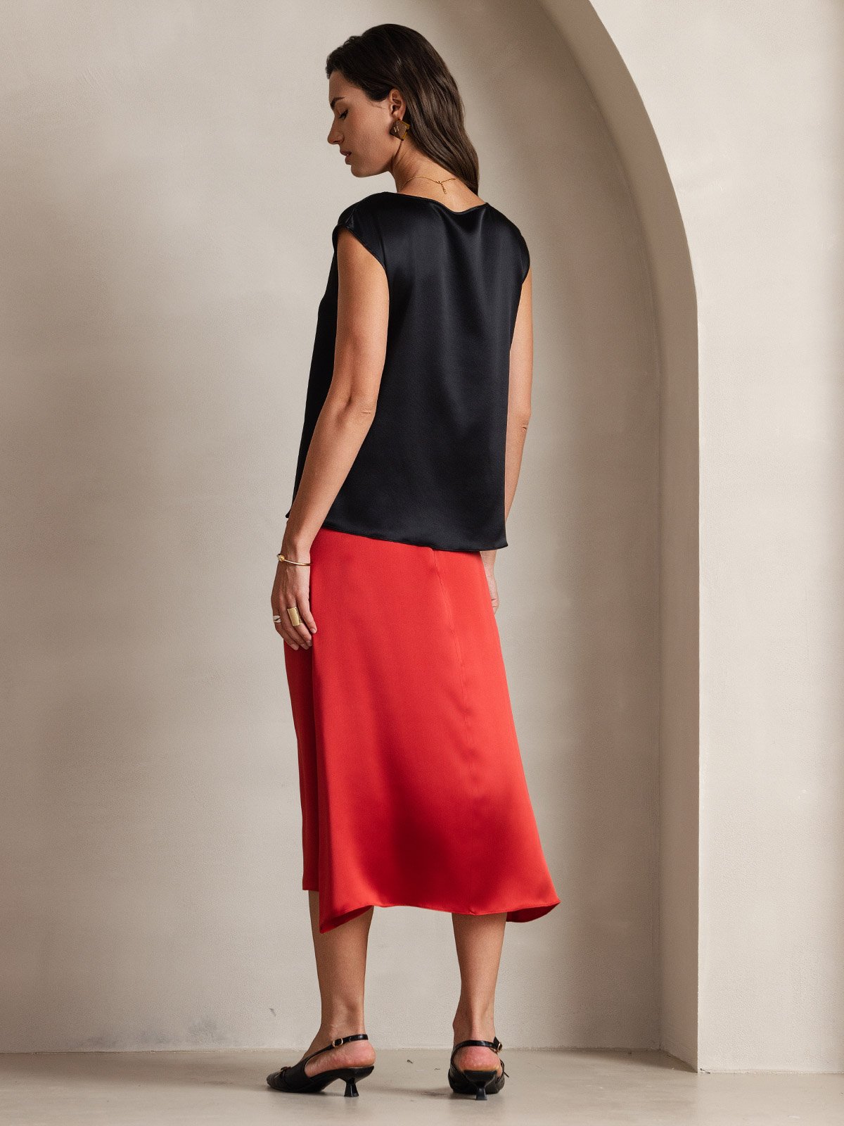 [Black] SilkSilky-AU 19Momme Silk Round Neck Women's T-Shirt 002