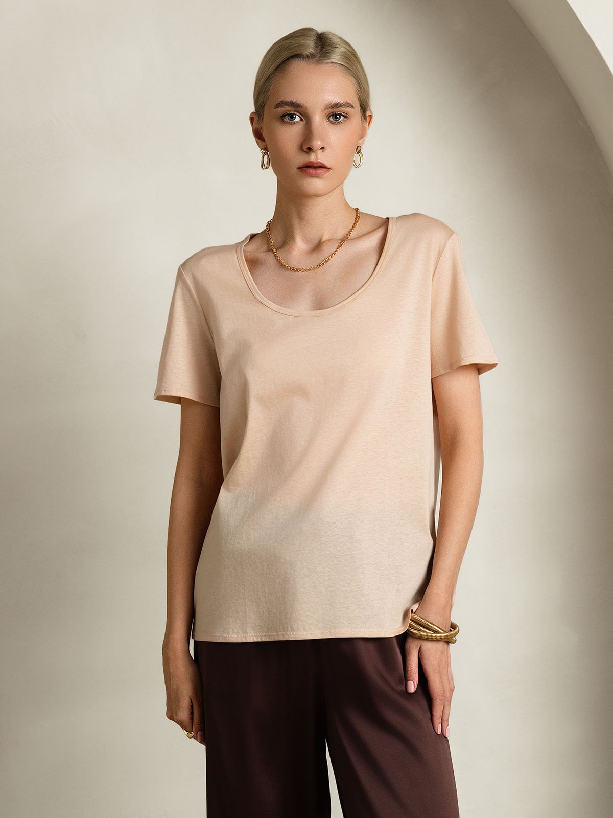 SilkSilky-AU Silk Short Sleeve U Neck Women's T-Shirt Beige 001