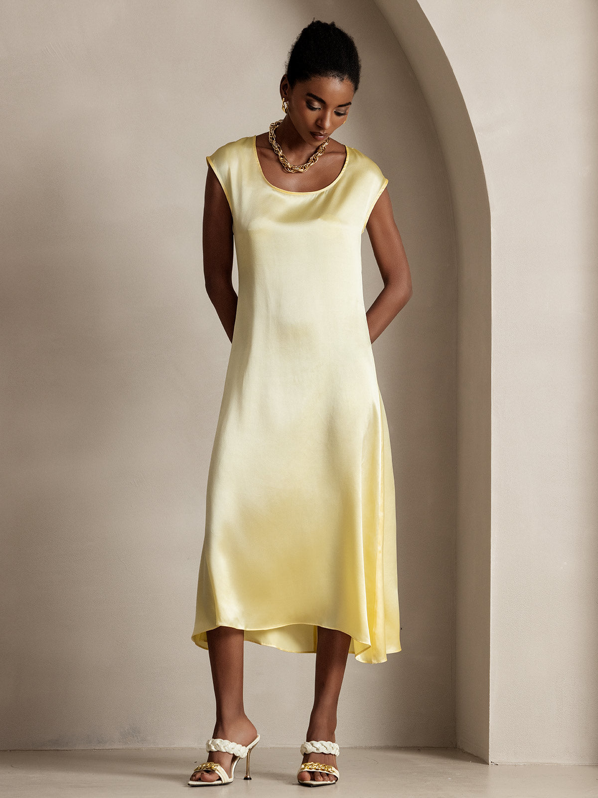 SilkSilky-AU 19Momme Silk Sleeveless Round Neck Dress LightYellow 006