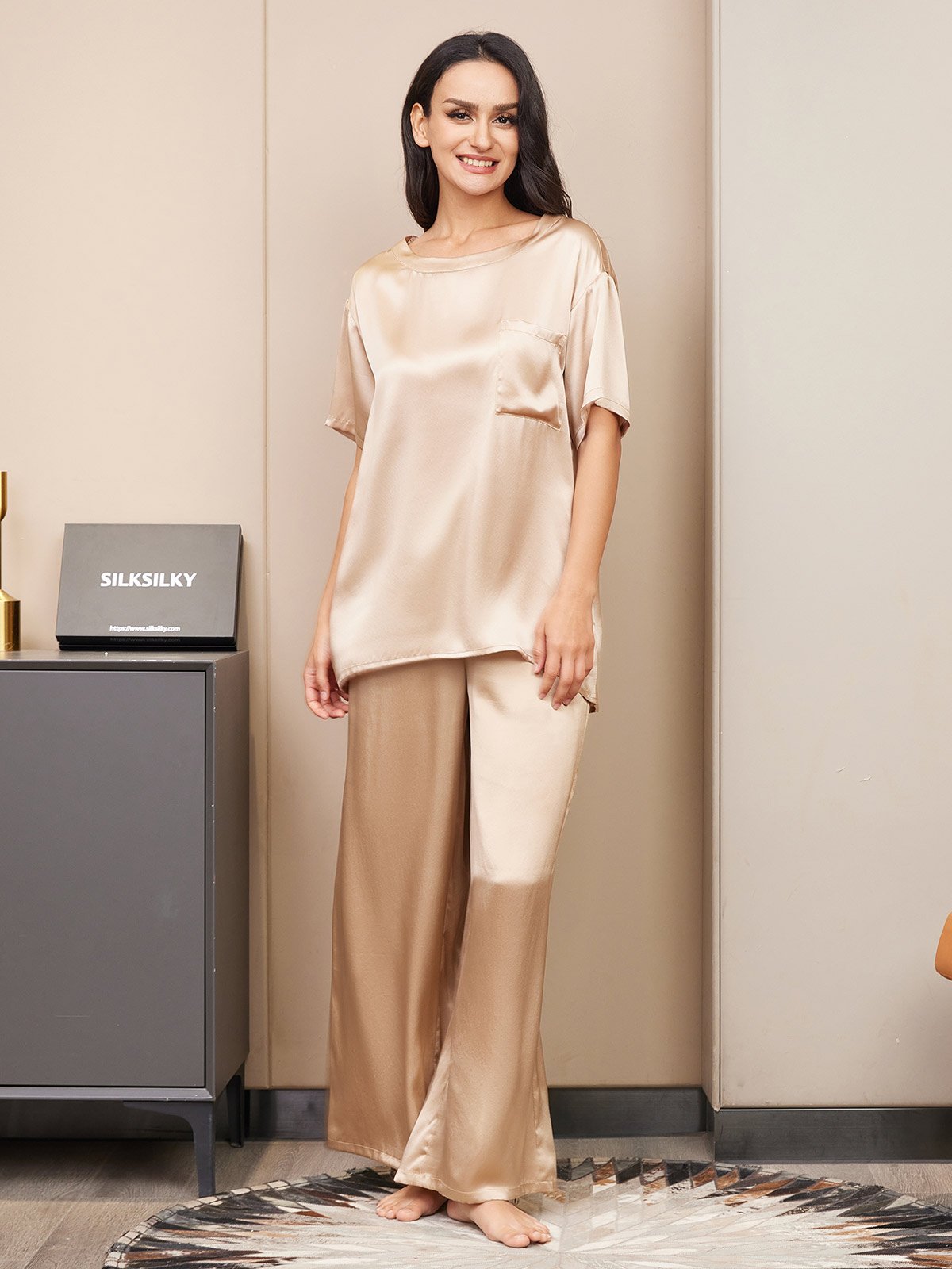 SilkSilky AU Pure Silk Short Sleeve Womens Pajamas Champagne 003