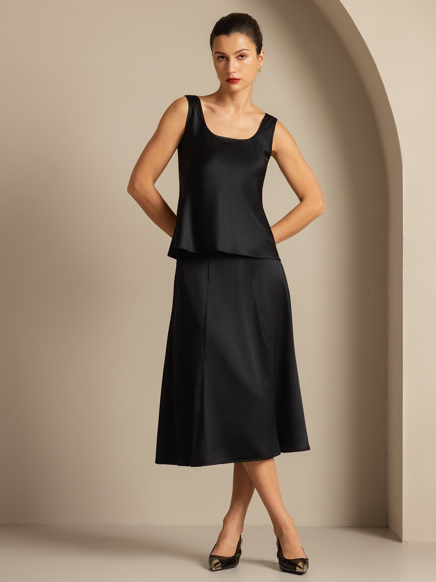 [Black] SilkSilky-AU 19Momme Silk Sleeveless U Neck Camisole 005