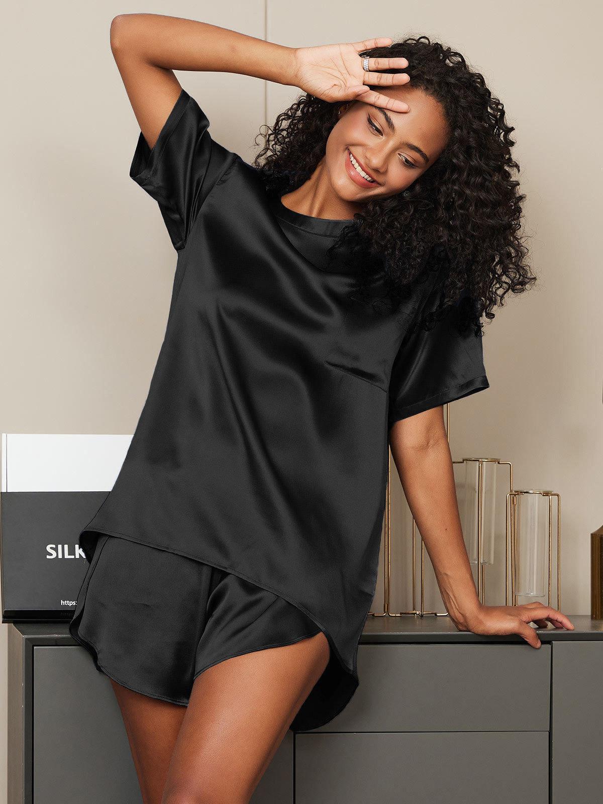 [Black] SilkSilky-AU Pure Silk Round Neck Women's Pyjamas 001