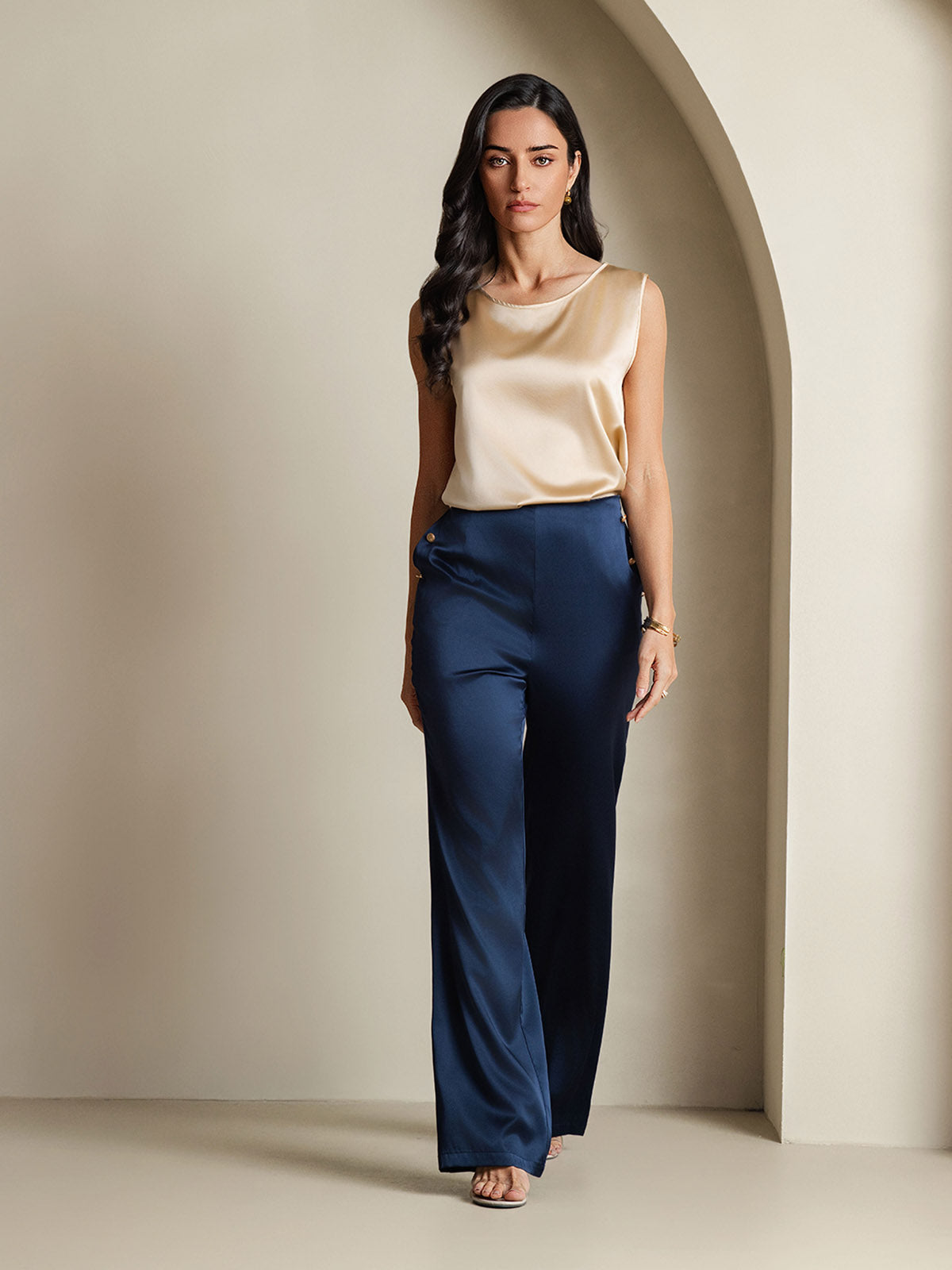 [Champagne] SilkSilky-AU 19Momme Silk Round Neck Camisole 006