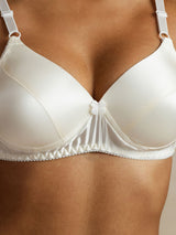 [White] SilkSilky-AU Bra 004