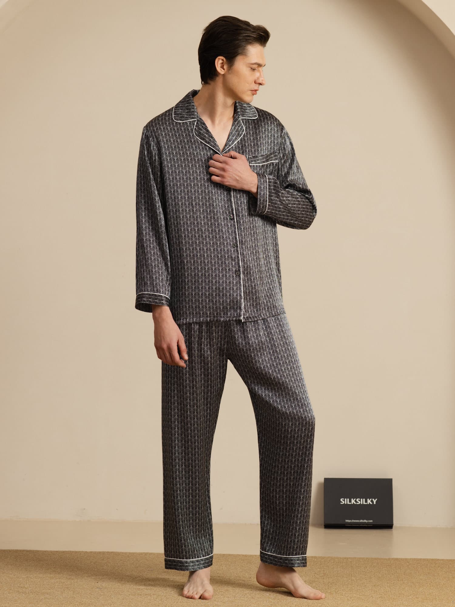 [Black Ginkgo] SilkSilky-AU 19Momme Long Sleeve Notch Collar Men's Pyjamas 006