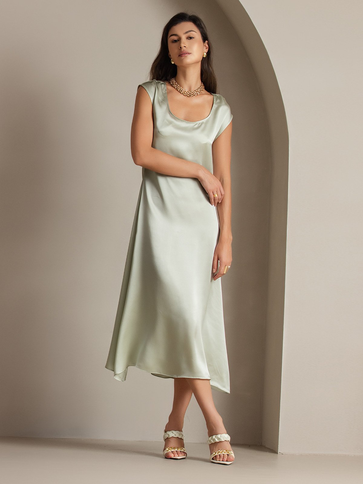[Light Green] SilkSilky-AU 19Momme Silk Sleeveless Round Neck Dress 004