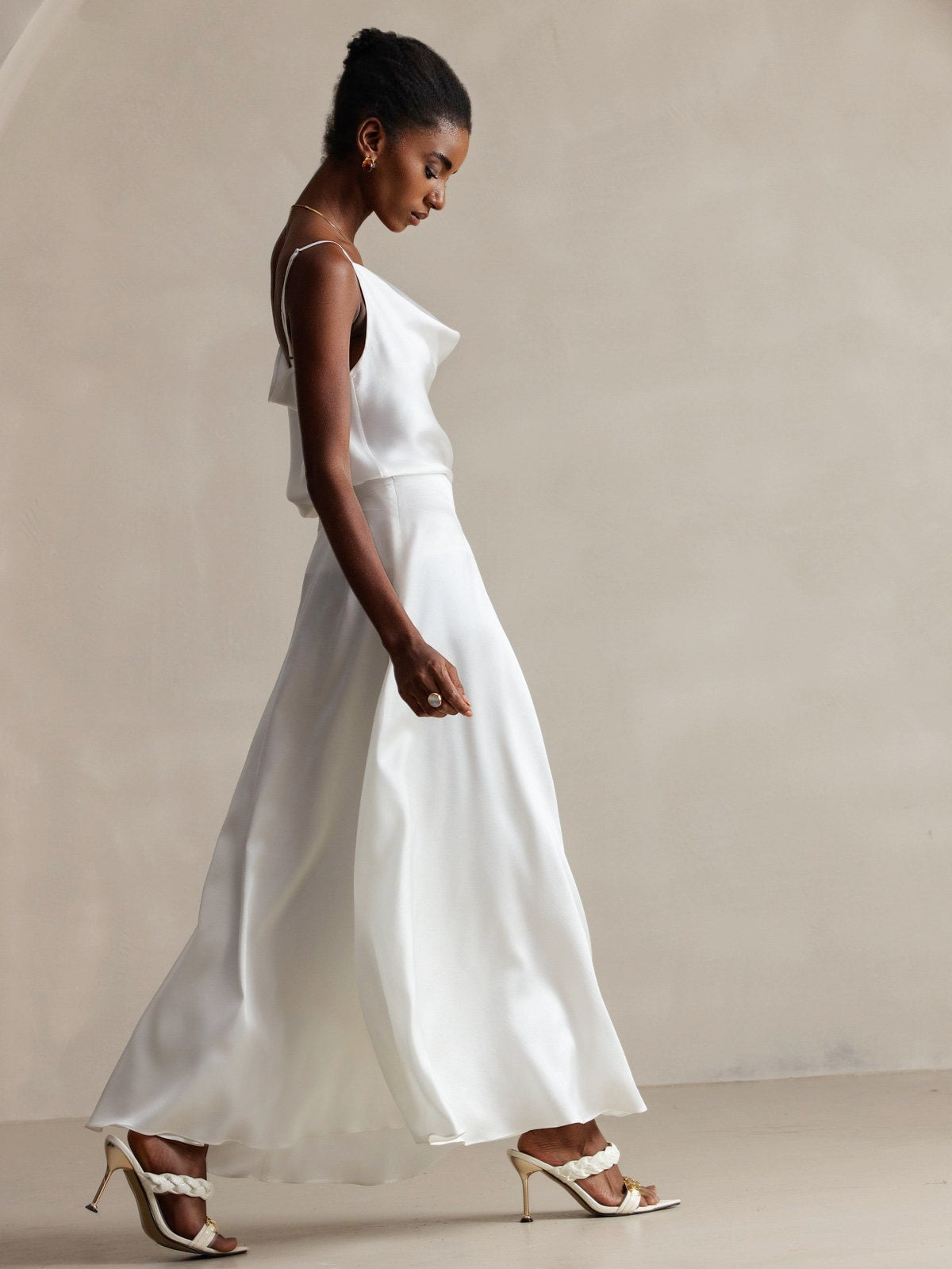 [White] SilkSilky-AU 19Momme Silk Spaghetti Strap Cowl Neck Camisole 005