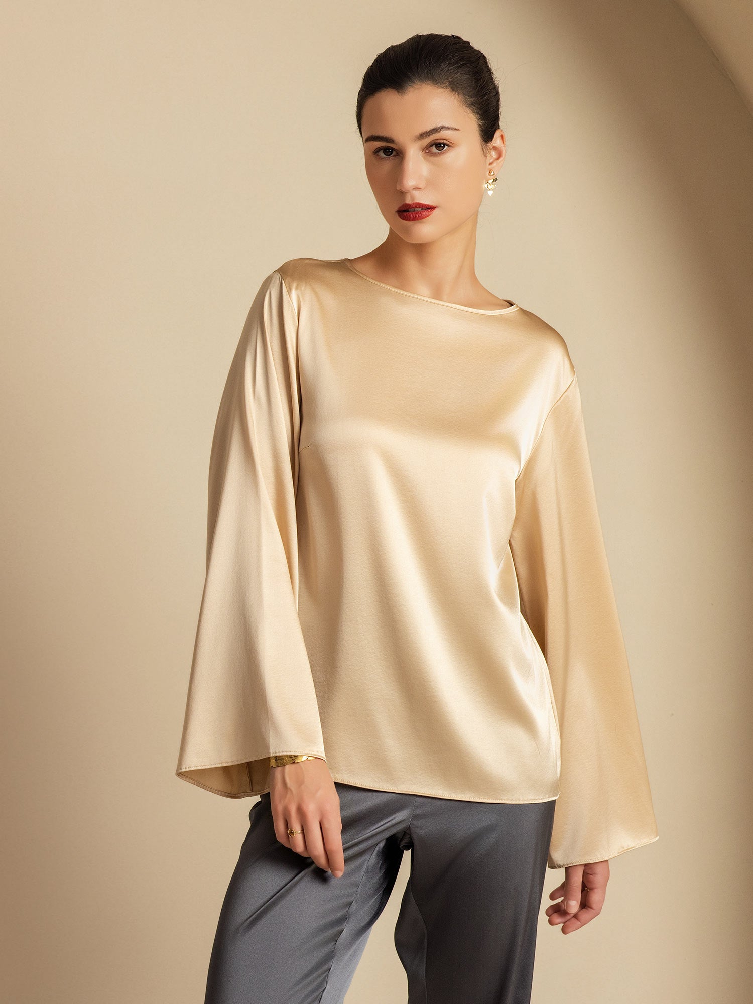 [Champagne] SilkSilky-AU 19Momme Silk Round Neck Women's T-Shirt 006