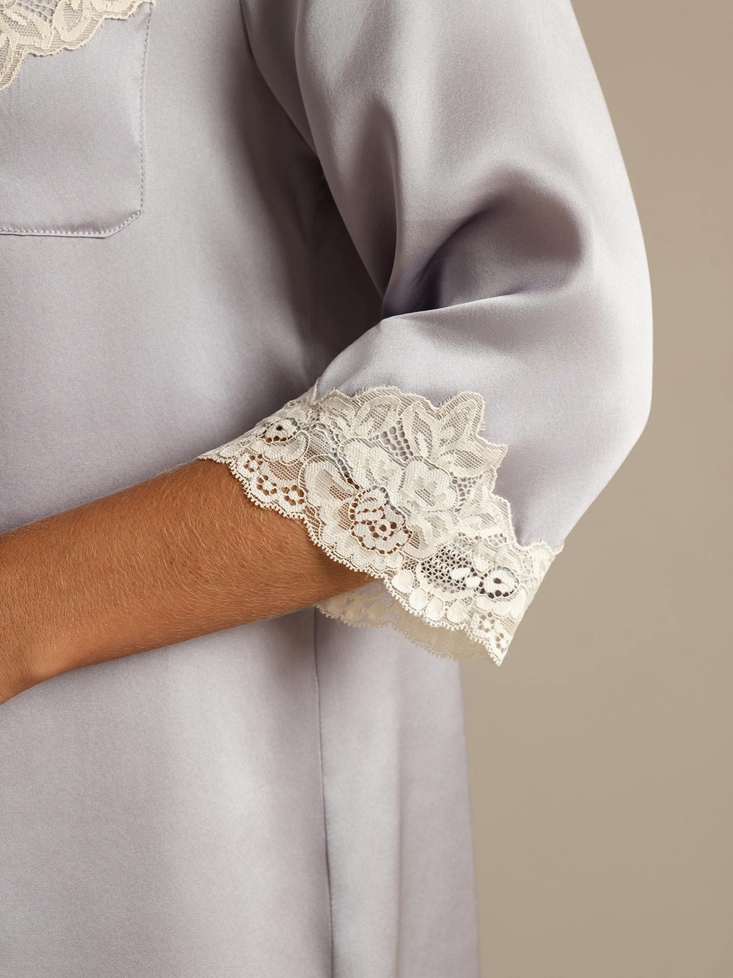 [Lavender] SilkSilky-AU Pure Silk Lapel Collar Nightshirt 005