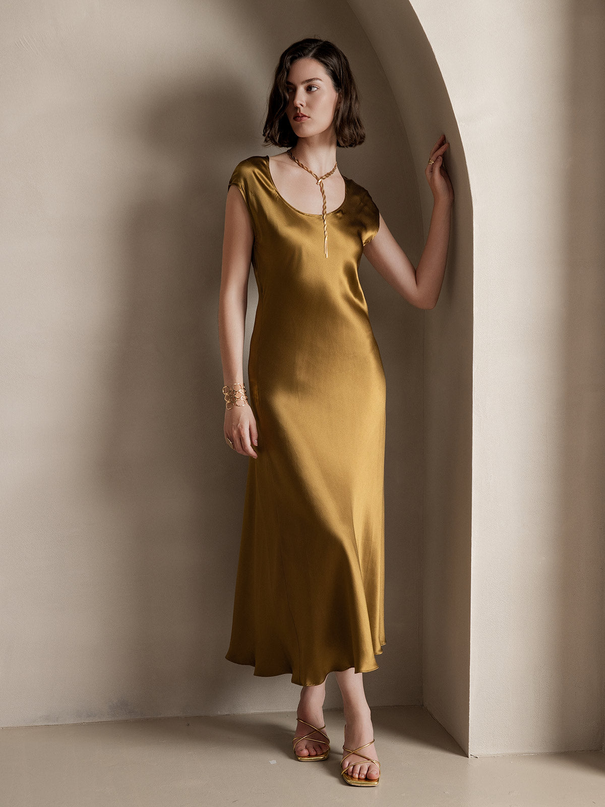 SilkSilky-AU 19Momme Silk Sleeveless Round Neck Dress Brown 006