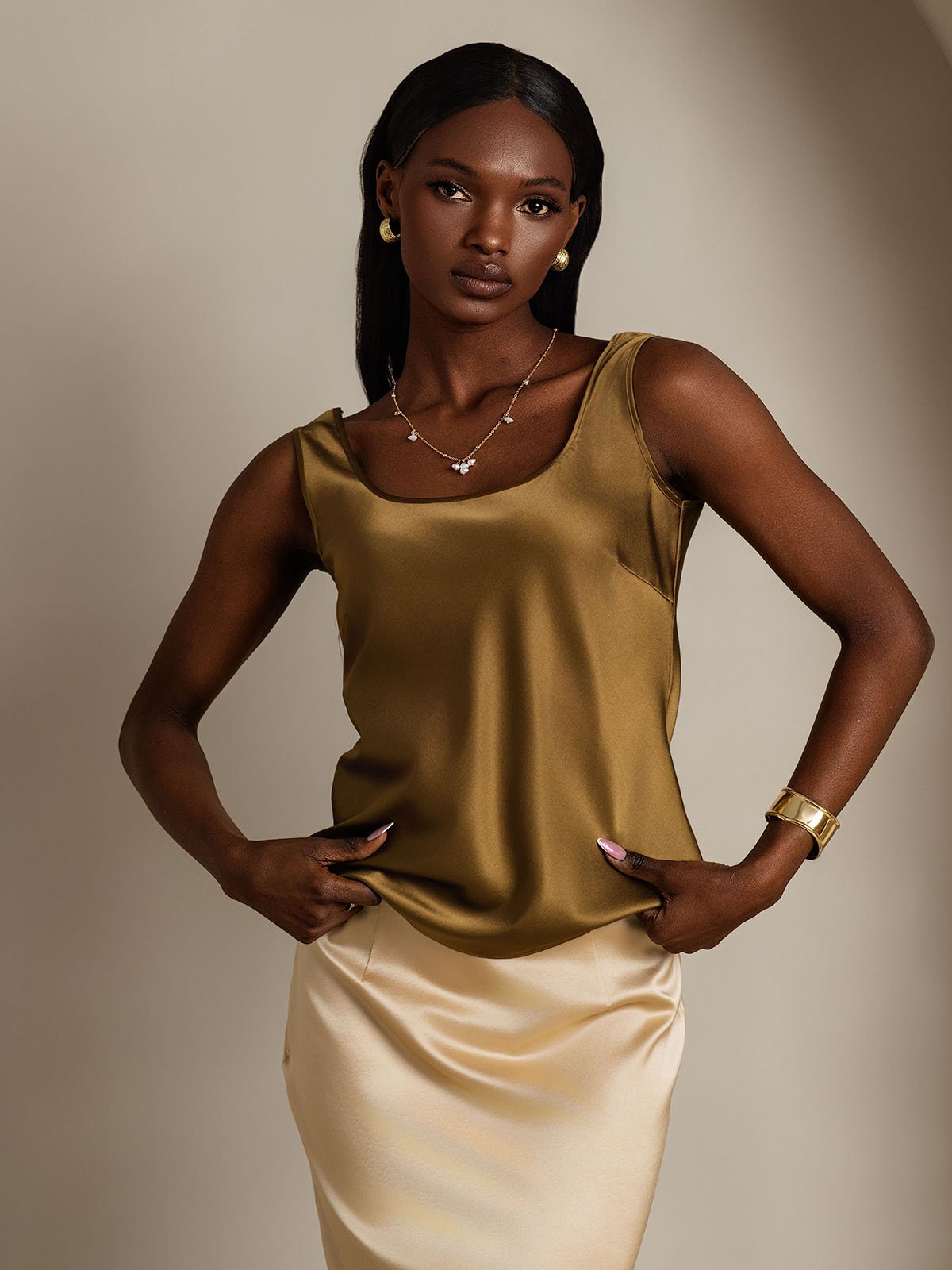 [Brown] SilkSilky-AU 19Momme Silk Sleeveless U Neck Camisole 005