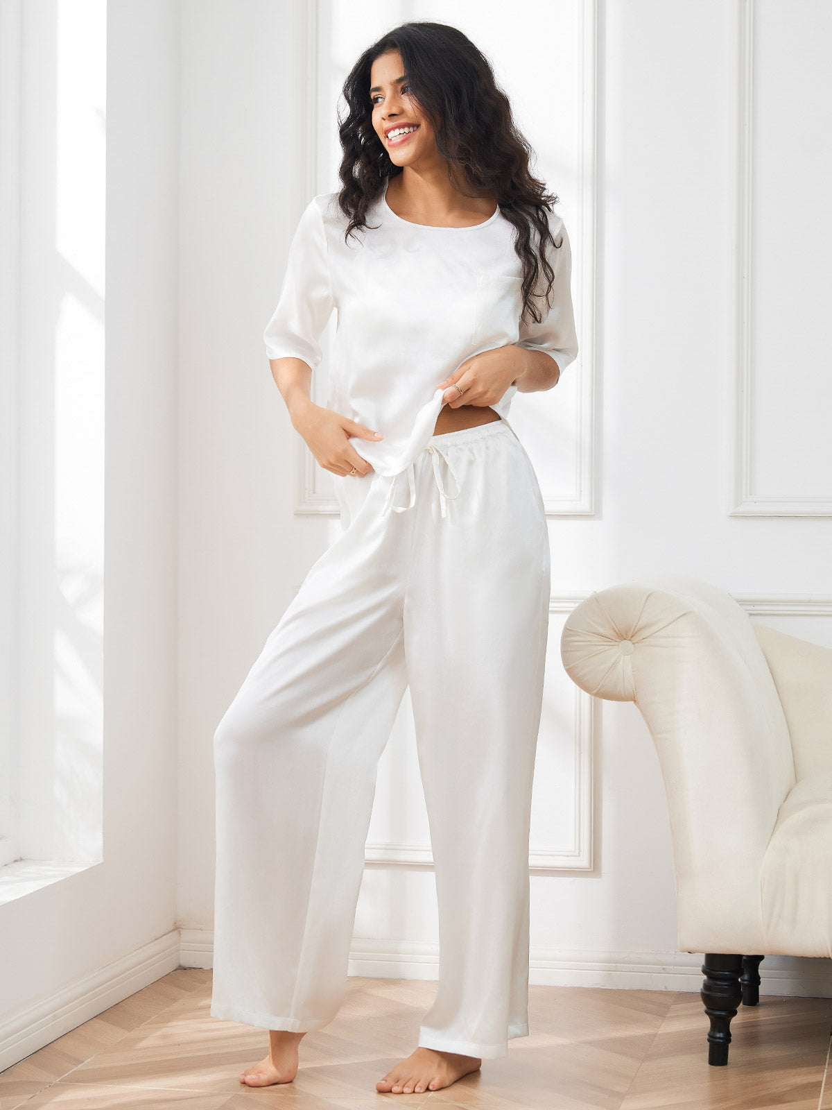 SilkSilky AU Pure Silk Half Sleeve Round Neck Women's Pyjamas White 006