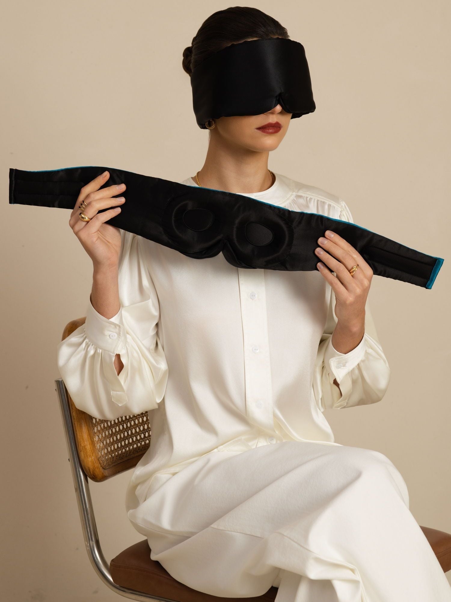 [Black] SilkSilky-AU Sleep Mask 002