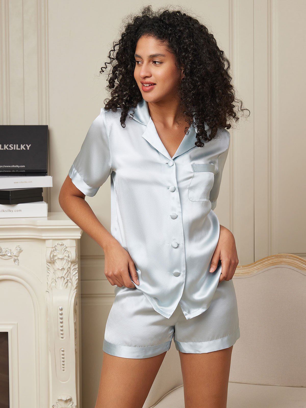 SilkSilky-AU Pure Silk Short Sleeve Womens Pajamas LightBlue 003