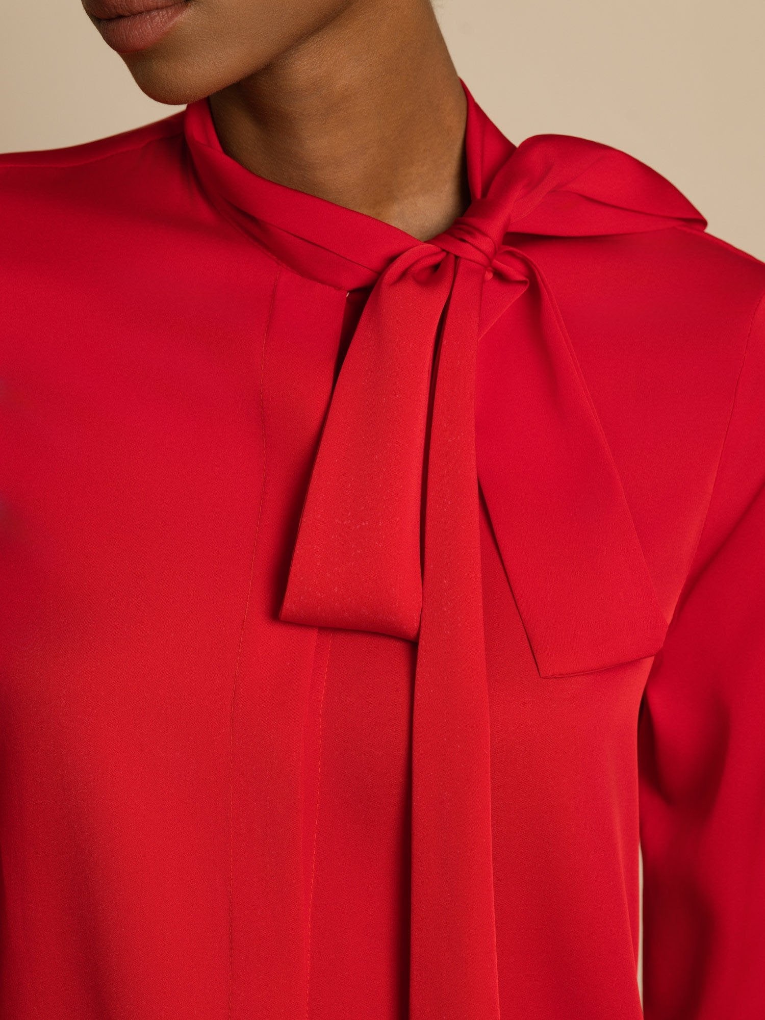 [Wine] SilkSilky-AU 19Momme Silk Long Sleeve Tie Neck Blouse 004