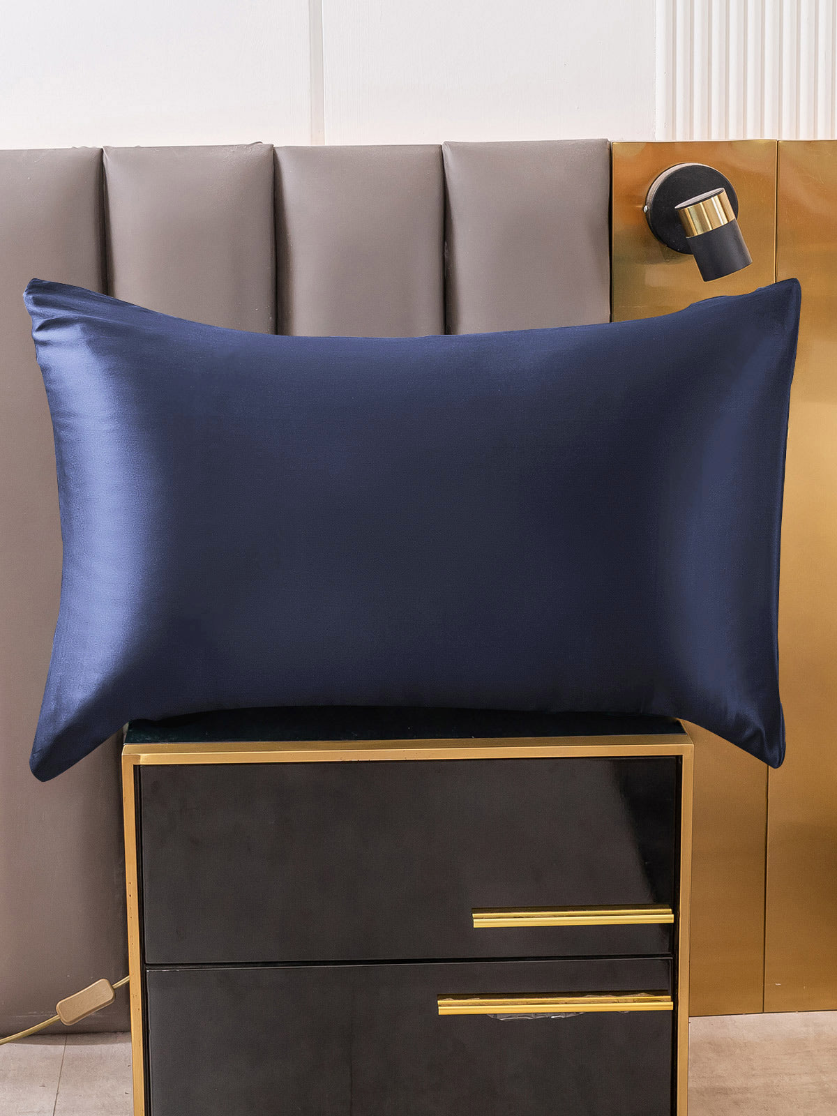 SilkSilky AU 30Momme Pure Silk Pillowcase DarkBlue 001