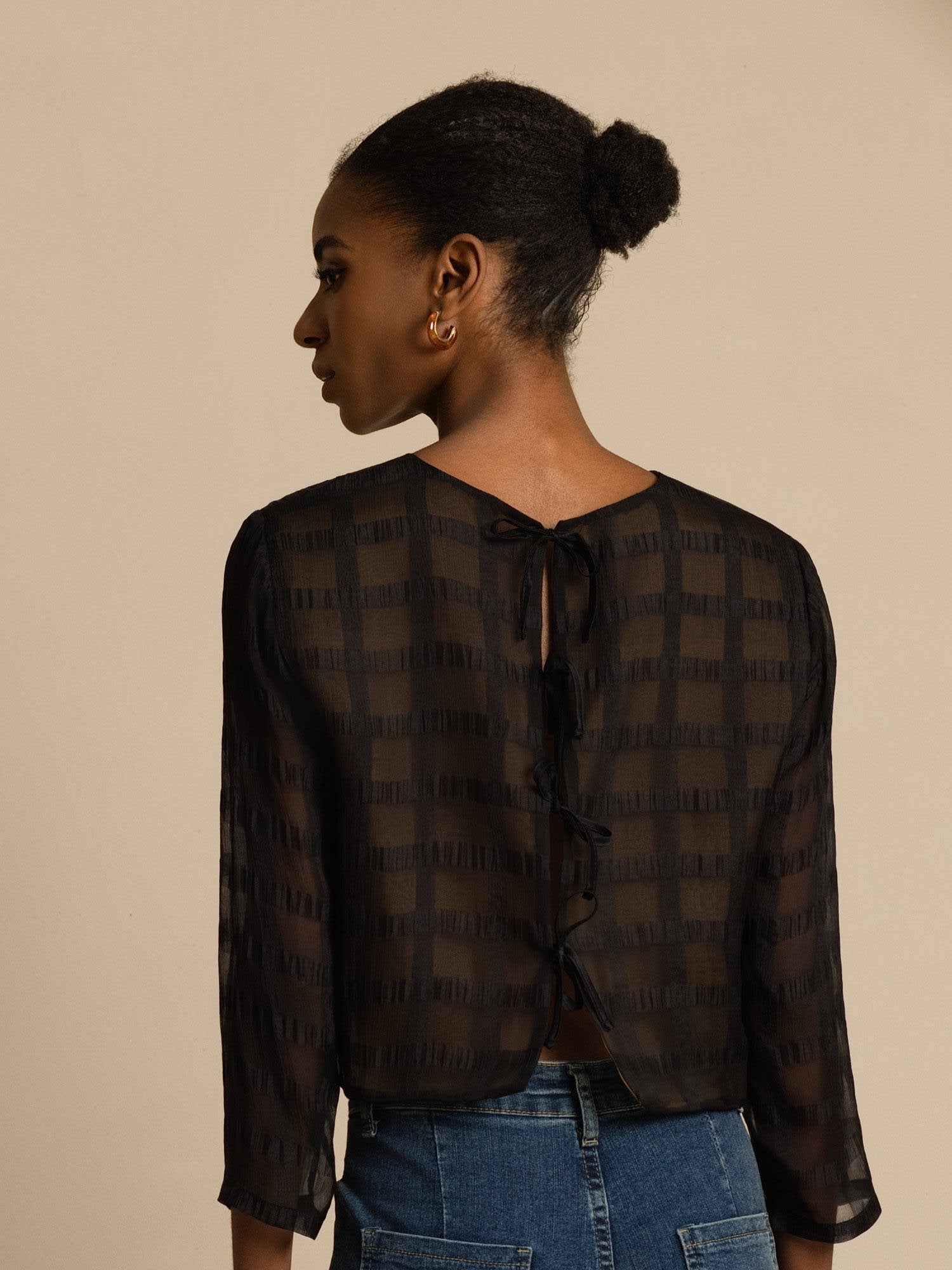 [Black] SilkSilky-AU Pure Silk Long Sleeve Round Neck Blouse 002