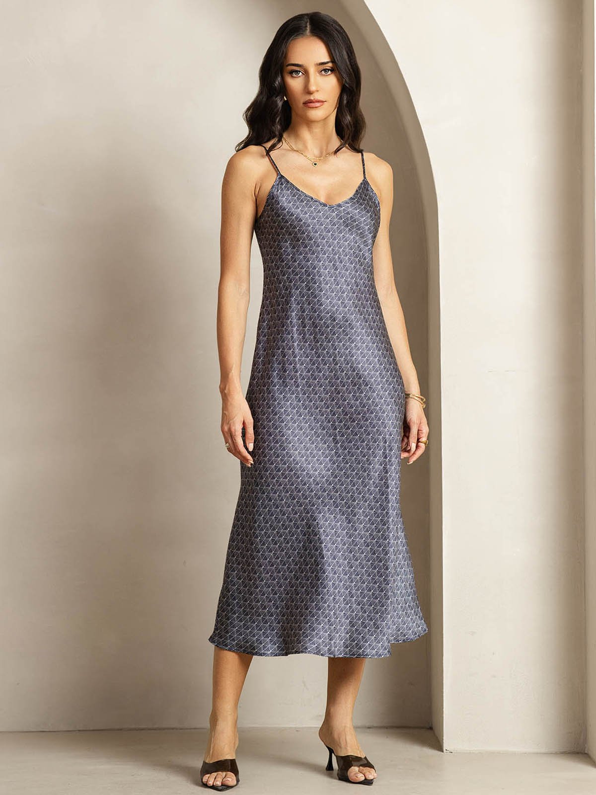 [Navy Ginkgo] SilkSilky-AU 19Momme Silk V Neck Dress 004