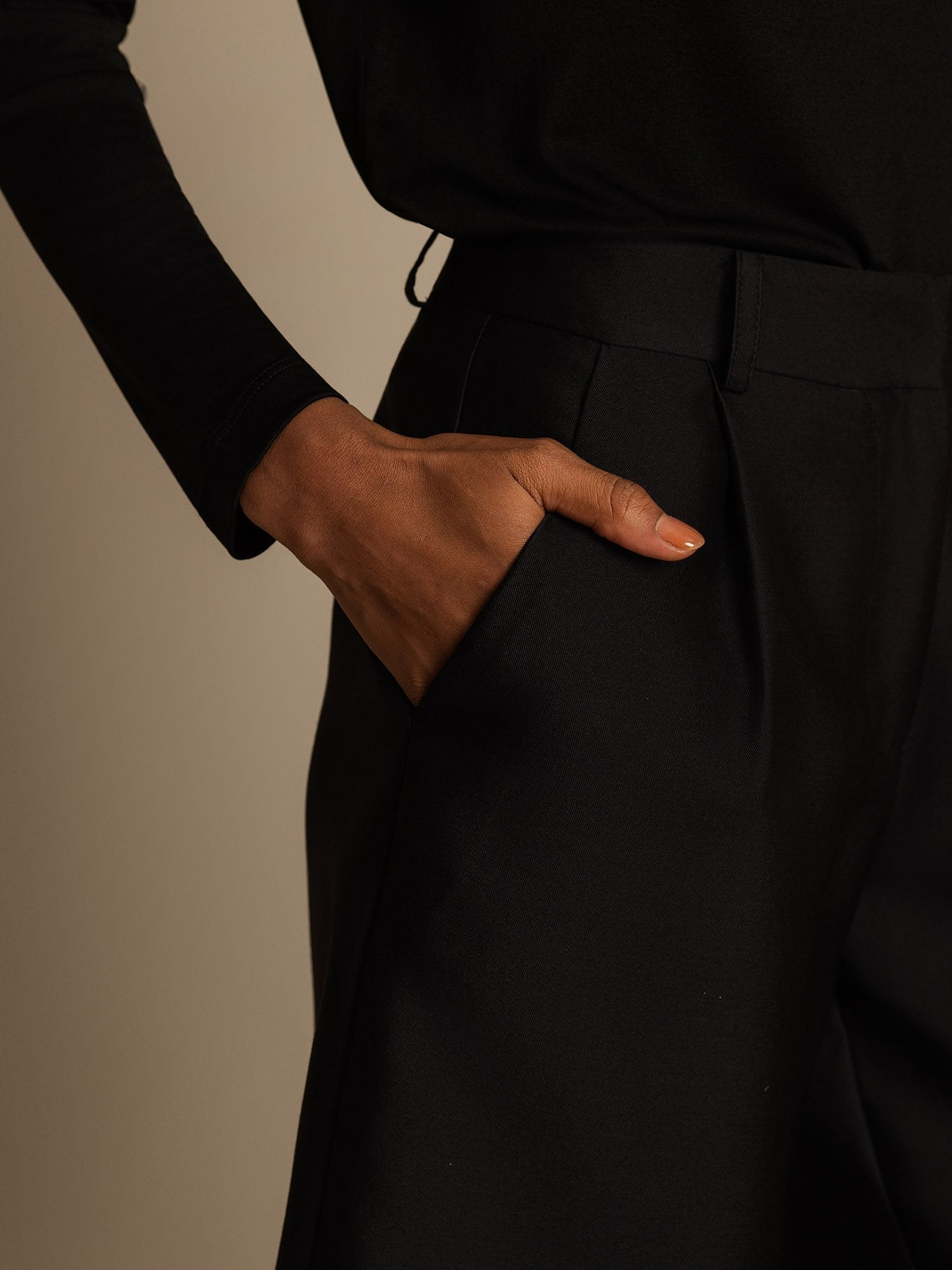 [Black] SilkSilky-AU 32Momme Wool Womens Shorts 004,